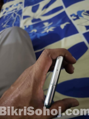 Samsung s10e